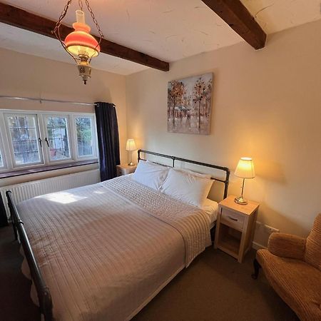 Hunston Mill Self Catering Dog Stay For Free Chichester Exterior foto