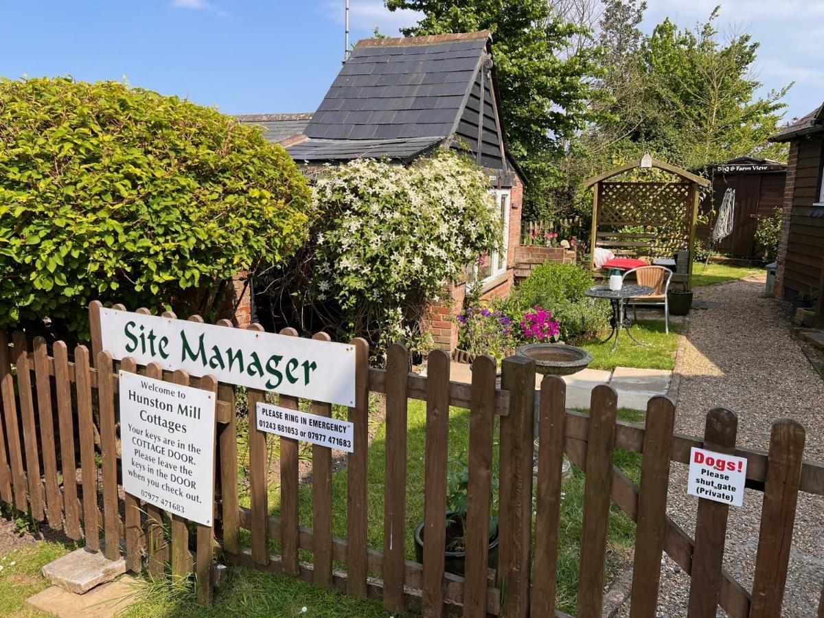 Hunston Mill Self Catering Dog Stay For Free Chichester Exterior foto