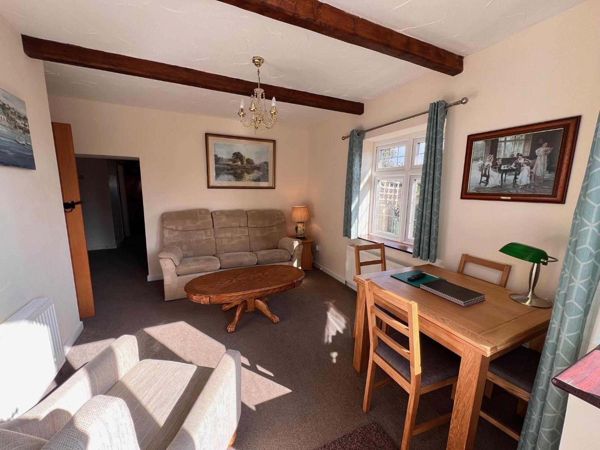 Hunston Mill Self Catering Dog Stay For Free Chichester Exterior foto
