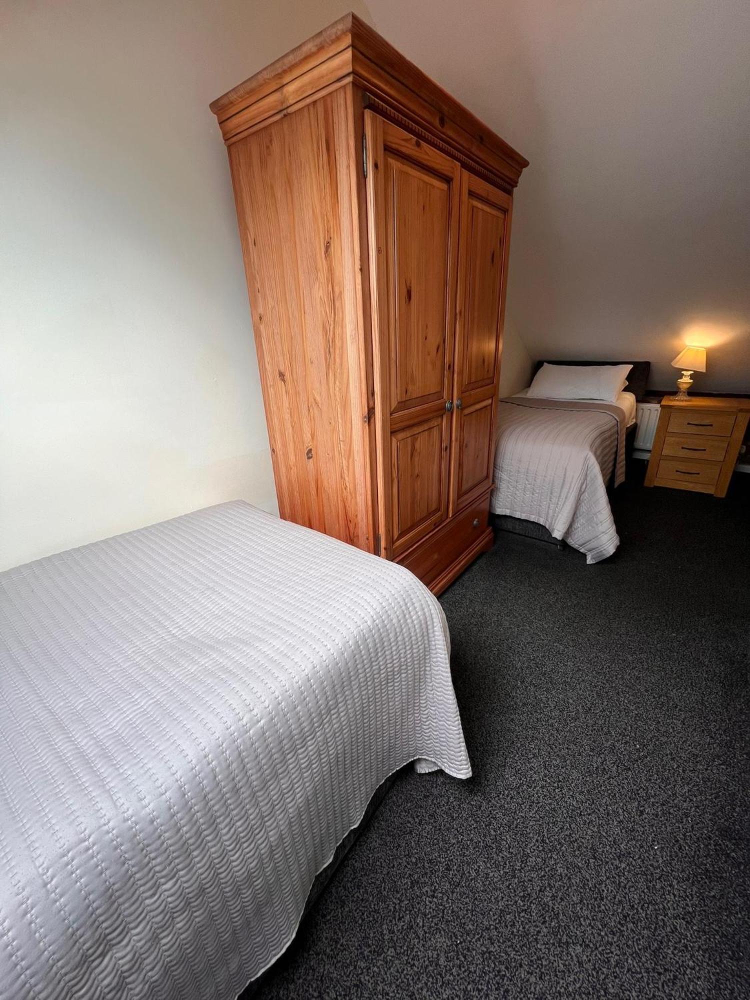 Hunston Mill Self Catering Dog Stay For Free Chichester Exterior foto